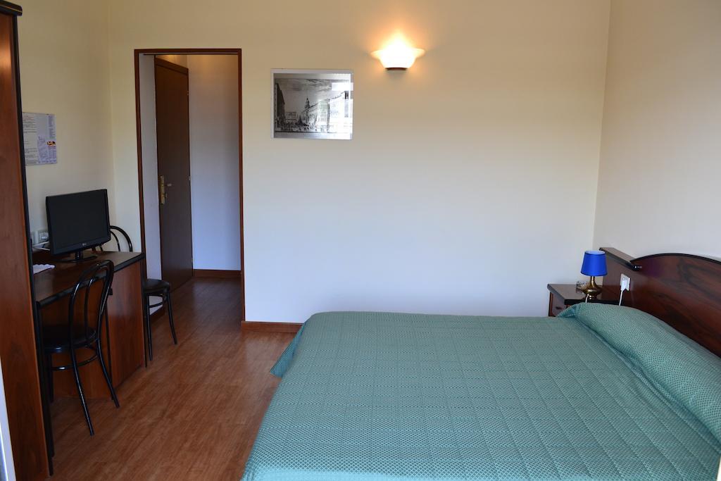 Albergo Elena Pianoro Pokoj fotografie