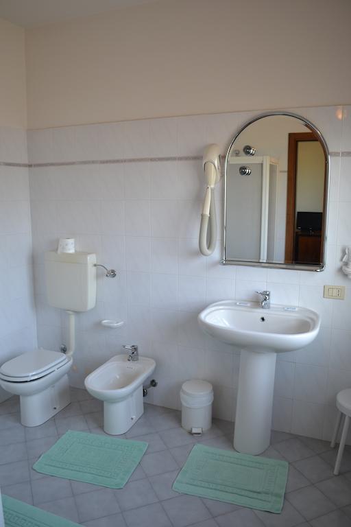 Albergo Elena Pianoro Exteriér fotografie