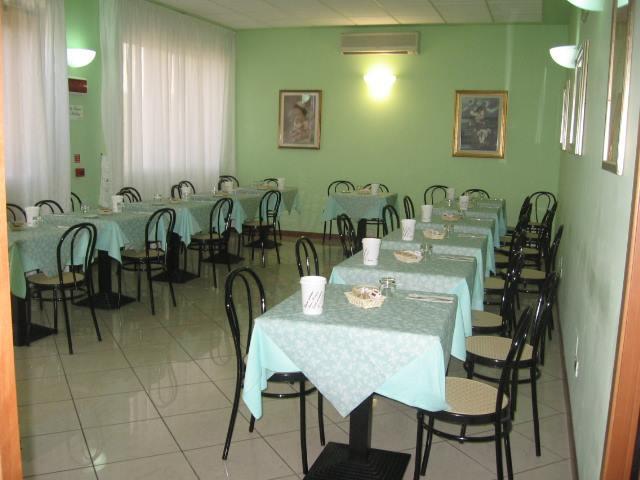 Albergo Elena Pianoro Exteriér fotografie